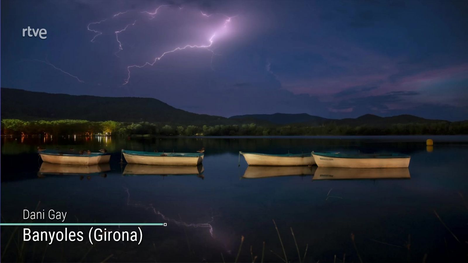 Viento fuerte del sudoeste en cumbres de La Palma. Temperaturas mínimas superiores a 20 grados en el litoral del País Vasco - ver ahora