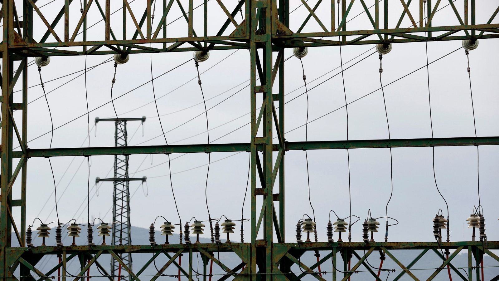 Sánchez se compromete a tomar medidas sobre el precio de la luz