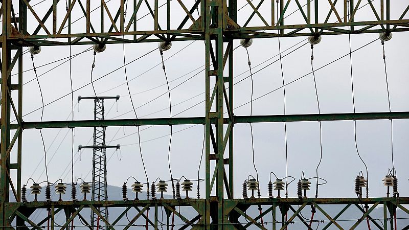 Sánchez se compromete a tomar medidas sobre el precio de la luz