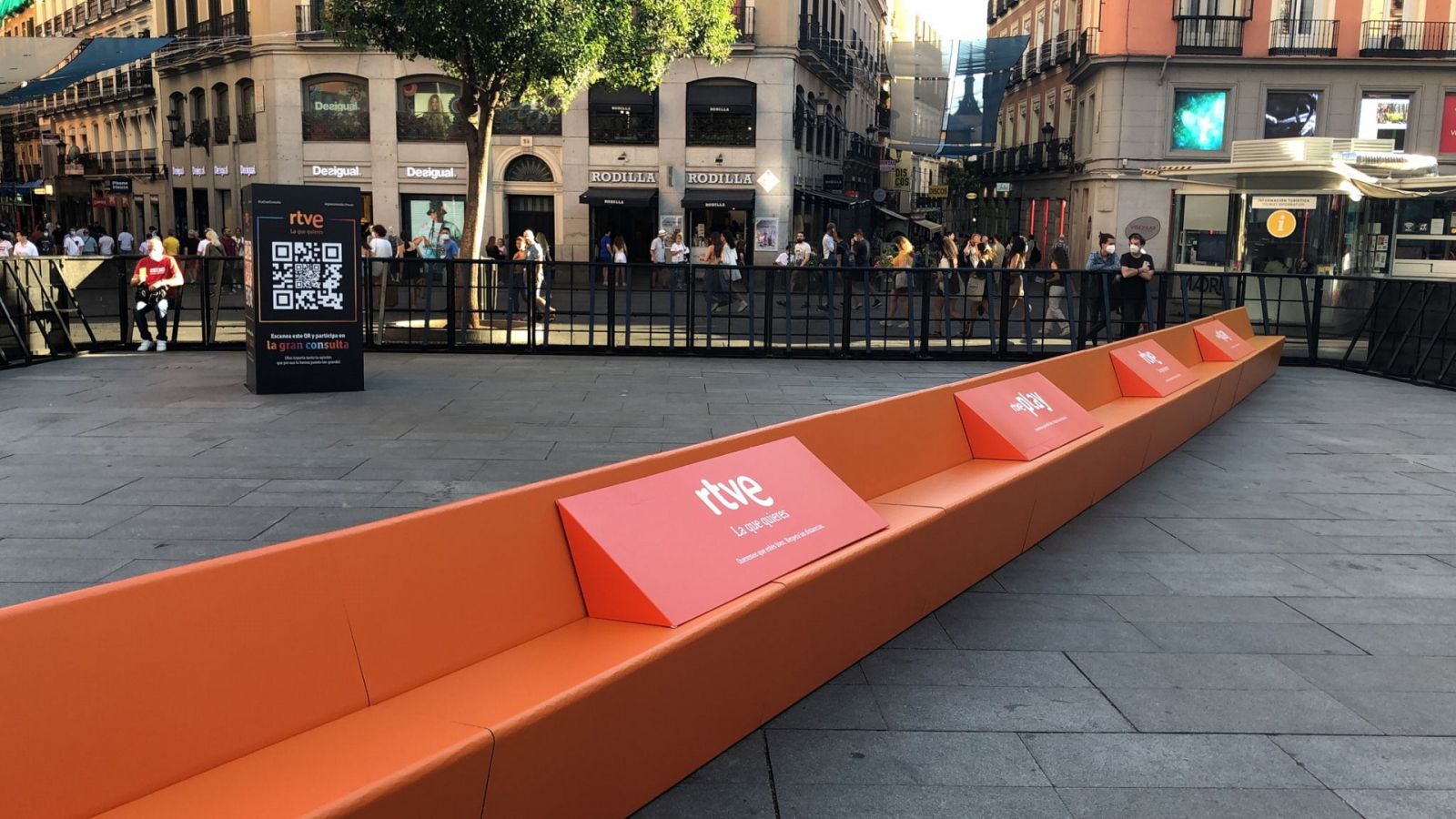 España Directo - ¿Cuál es la televisión que quieres? RTVE te pregunta en la gran consulta