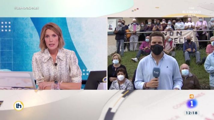 La hora de La 1 - Los vecinos de Portas se encadenan a una oficina bancaria para evitar su cierre