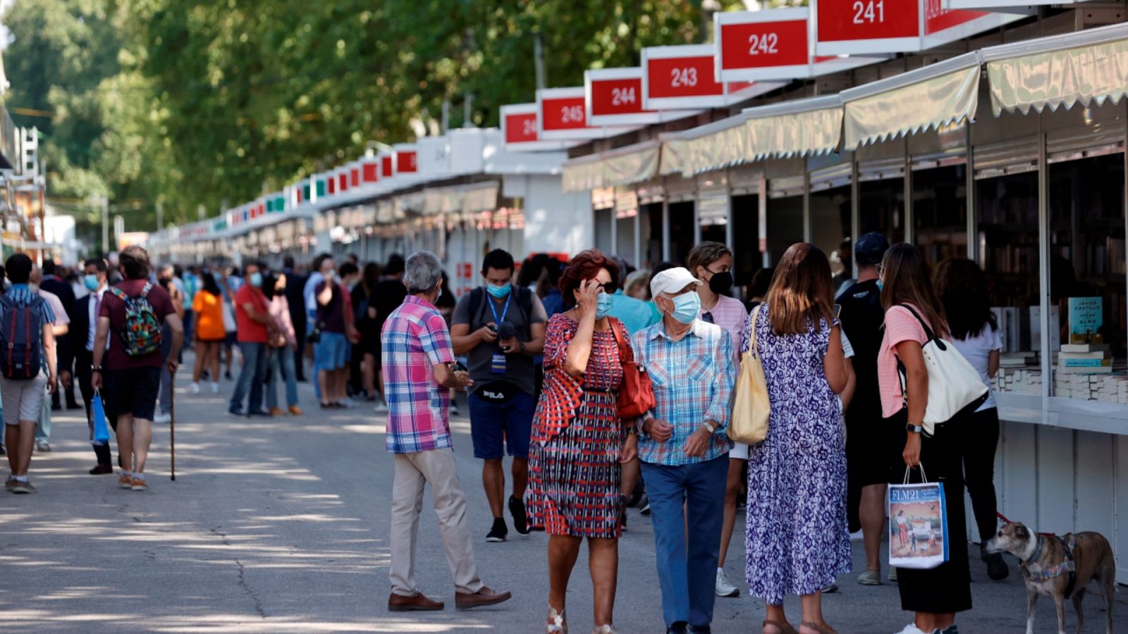 Vuelve la Feria del Libro de Madrid, con todas las medidas de seguridad por la pandemia- RTVE.es