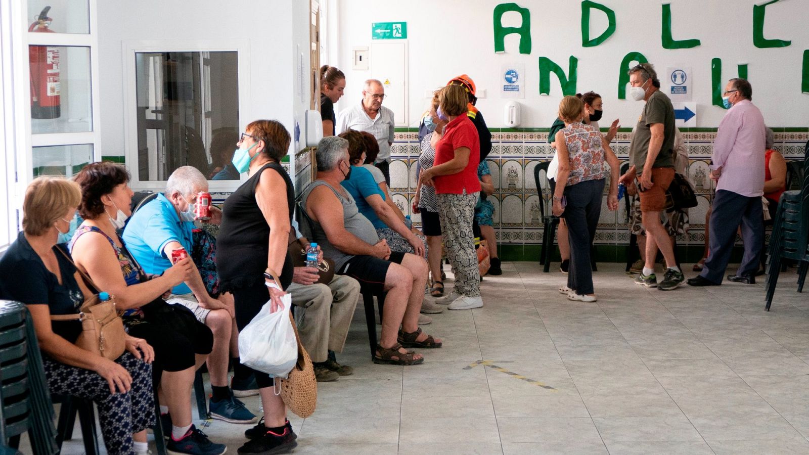 Más de 2.500 vecinos, desalojados por el incendio en Málaga