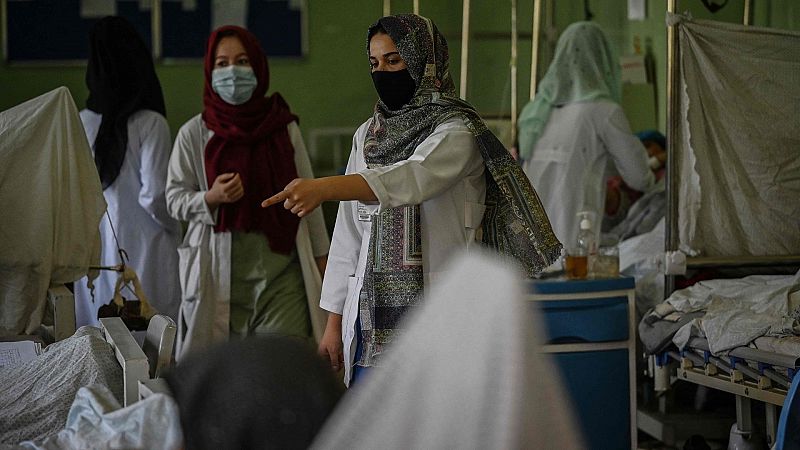 La frágil situación de la economía afgana amenaza a su ya debilitado sistema sanitario