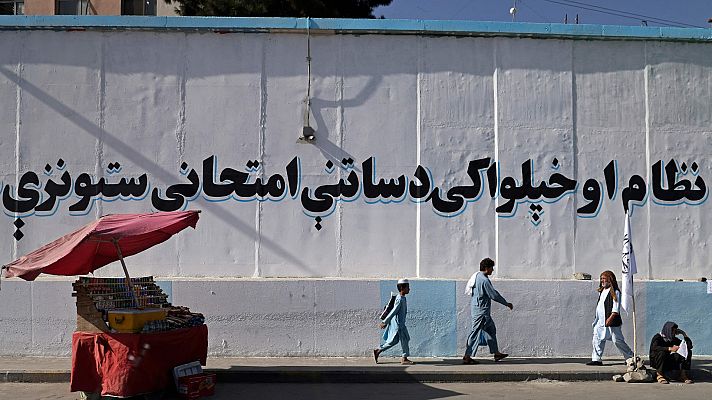 El ministro talibán Khalil Haqqani, en busca y captura por Estados Unidos