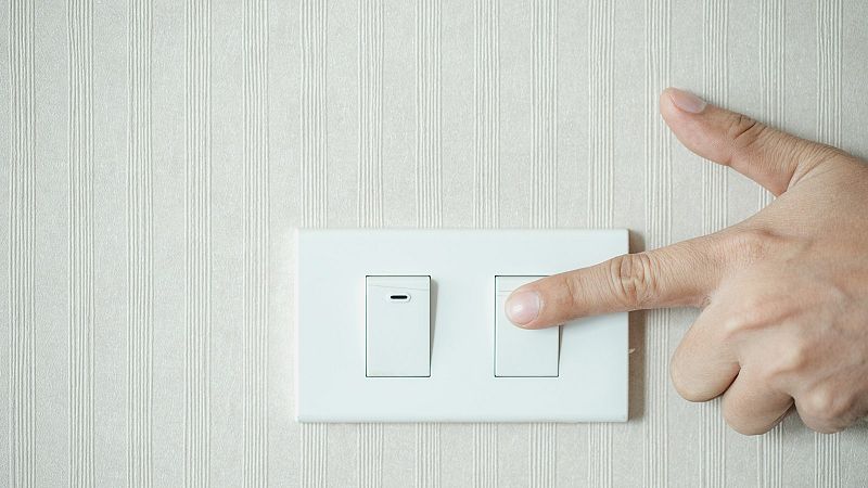 Familias vulnerables denuncian las esperas para el bono social eléctrico 