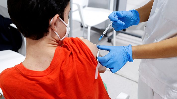 Telediario 1 - Los colegios catalanes accederán a los datos de vacunación