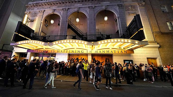 Telediario 1 - Los teatros de Broadway reabren tras 18 meses cerrados por el coronavirus
