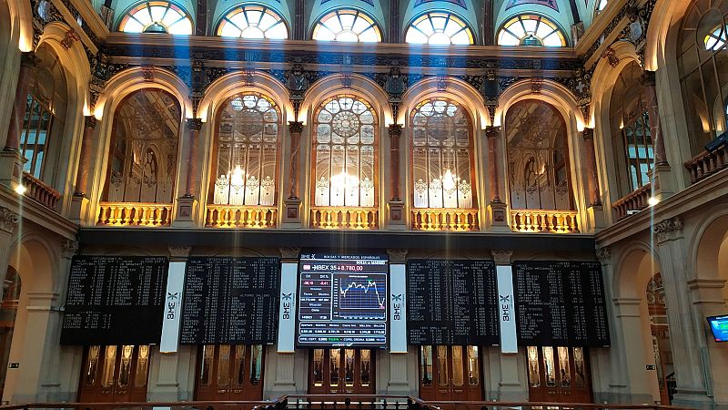 Las eléctricas vuelven a lastrar al IBEX 35, que se deja un 1,65% 