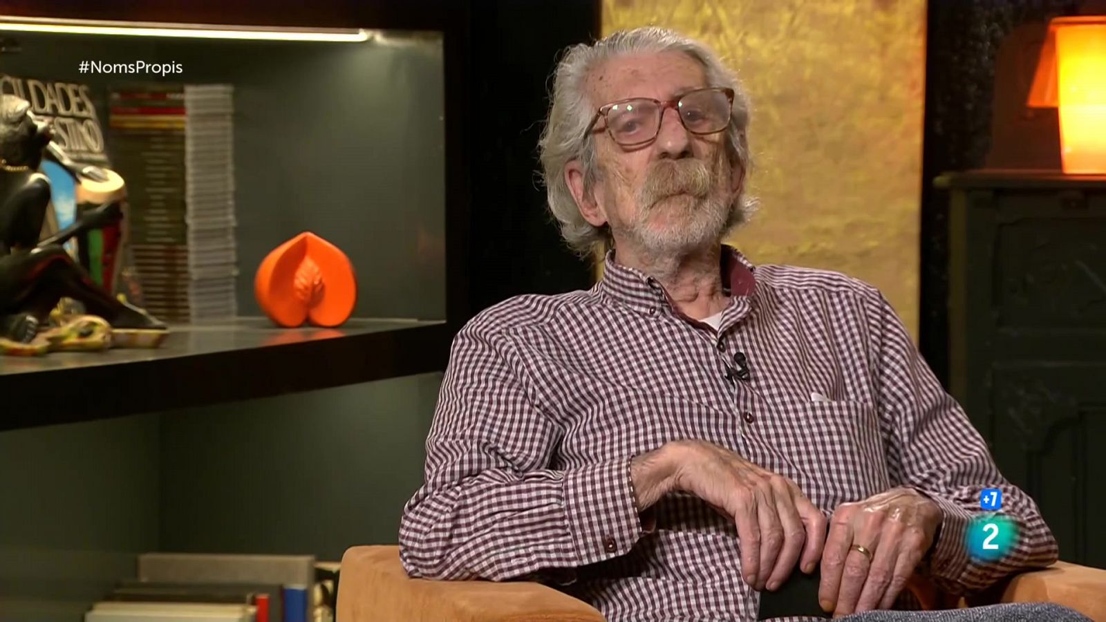 Darrera entrevista que va concedir el compositor i pianista Francesc Burrull abans que morís al mes d'agost als 86 anys.