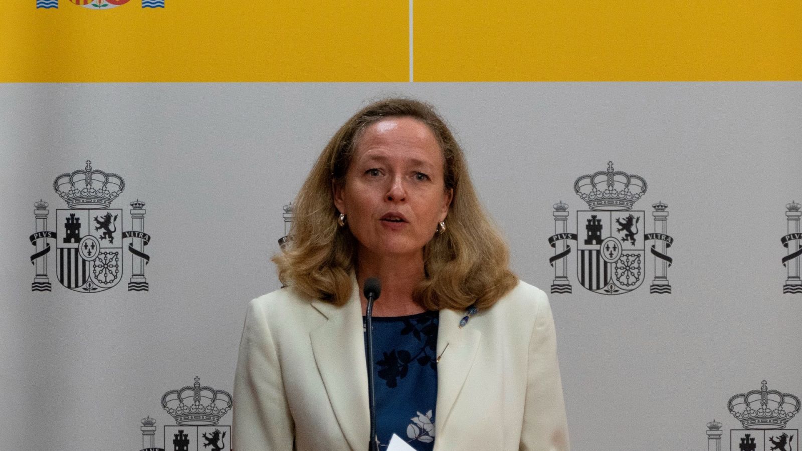 Calviño, sobre la subida del SMI: "En este momento no hay ningún acuerdo y vamos a dejar que sigan las negociaciones"