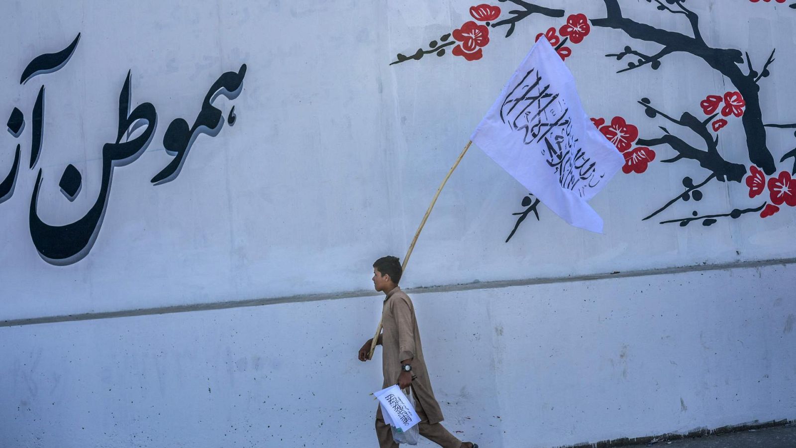 La dificil elección de los periodistas afganos tras la llegada de los talibanes: autocensura o sentencia de muerte