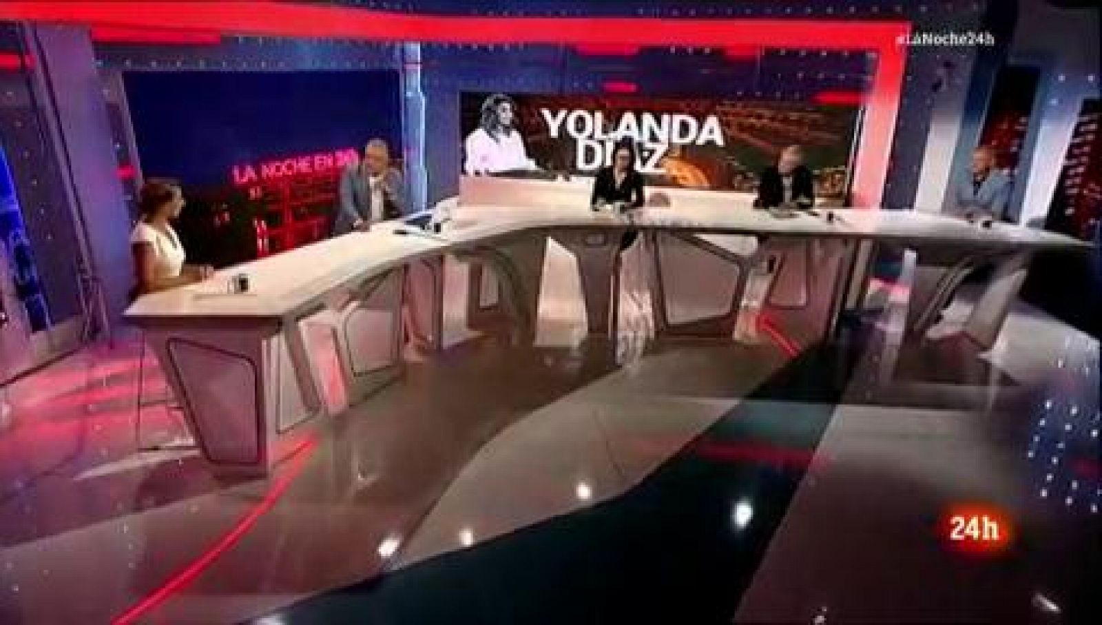 Yolanda Díaz afea la actitud de la patronal en la negociación del SMI y le pide que "vuelva a la senda del reencuentro"