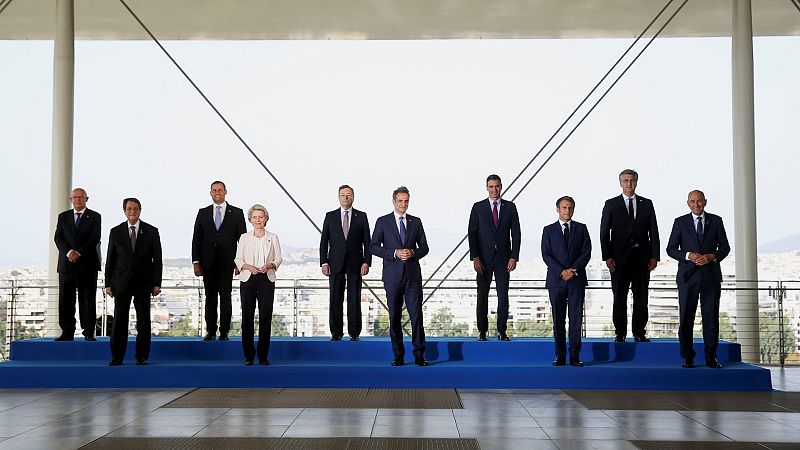 Pedro Sánchez propone abrir un debate en la UE sobre el precio de la luz en la cumbre del Mediterráneo