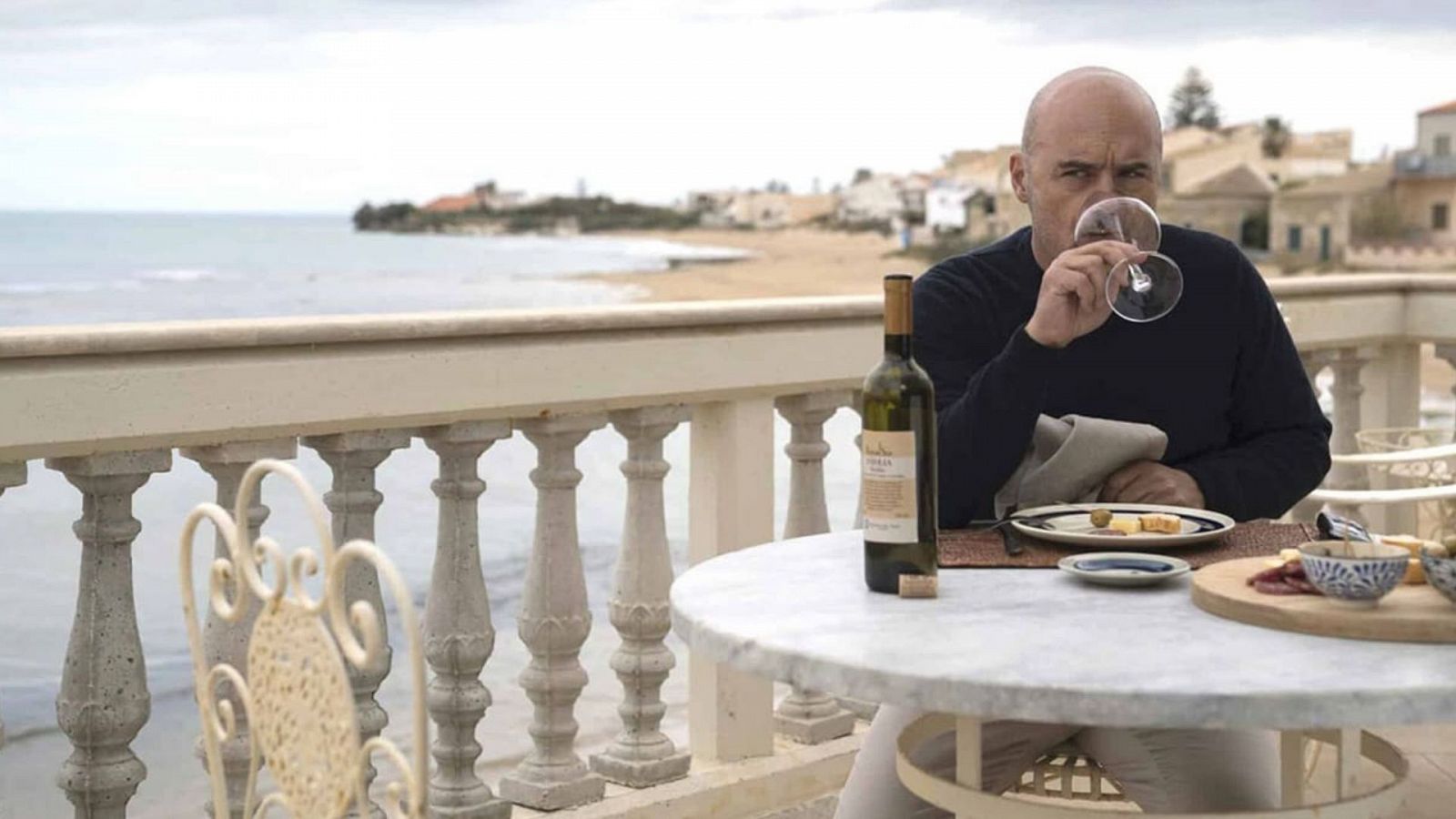 El comisario Montalbano - Querido Salvo, Livia mía - Ver ahora