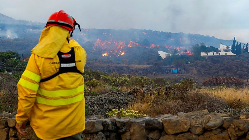 Las Islas Canarias, "punto caliente" del vulcanismo entrevista al presidente del Colegio Oficial de Geólogos Manuel Regueiro