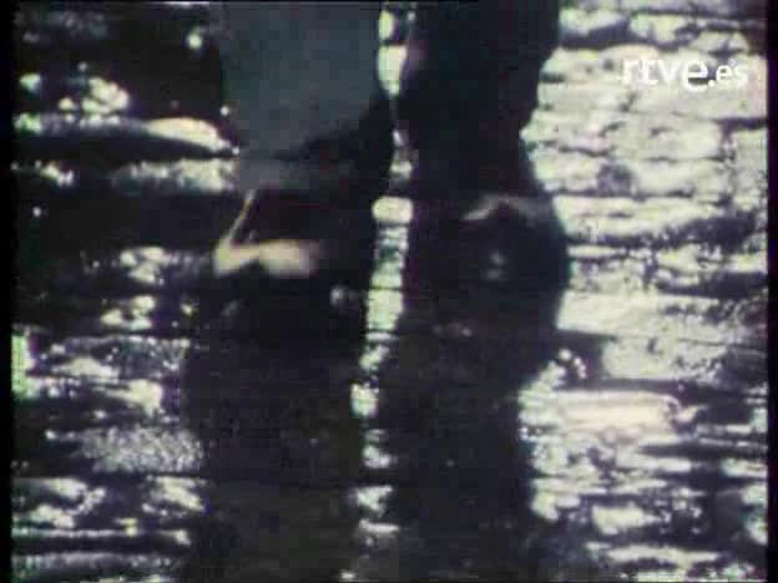 Bola de cristal - Acordes en espiral: Gabinete Caligari 'La sangre de tu tristeza' | Ver