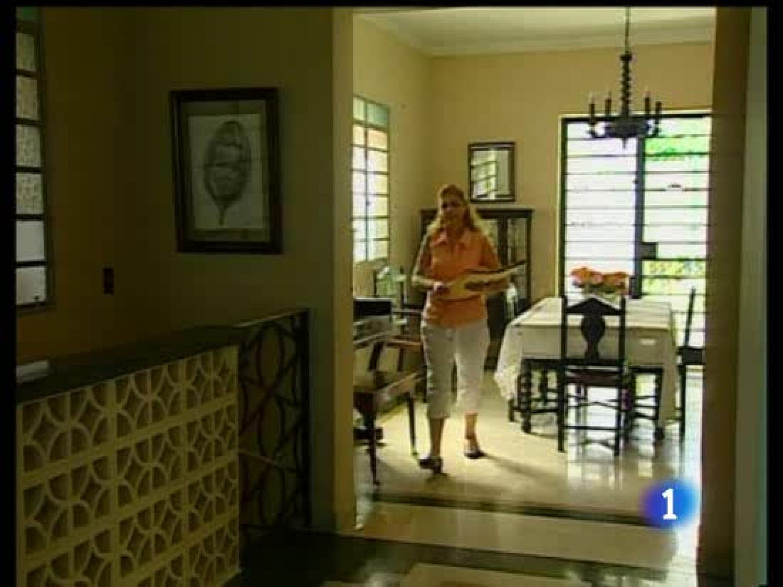 Dicha liberación ha tenido lugar durante la visita del ministro de exteriores español, Miguel Ángel Moratinos. Sin embargo, el colectivo de las Damas de Blanco recuerda a los que aún siguen en las cárceles por sus ideas y piden que no se les use como moneda de cambio.