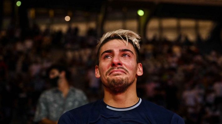 Telediario 2 - Di Nenno triunfa en el pádel tras romperse las dos piernas