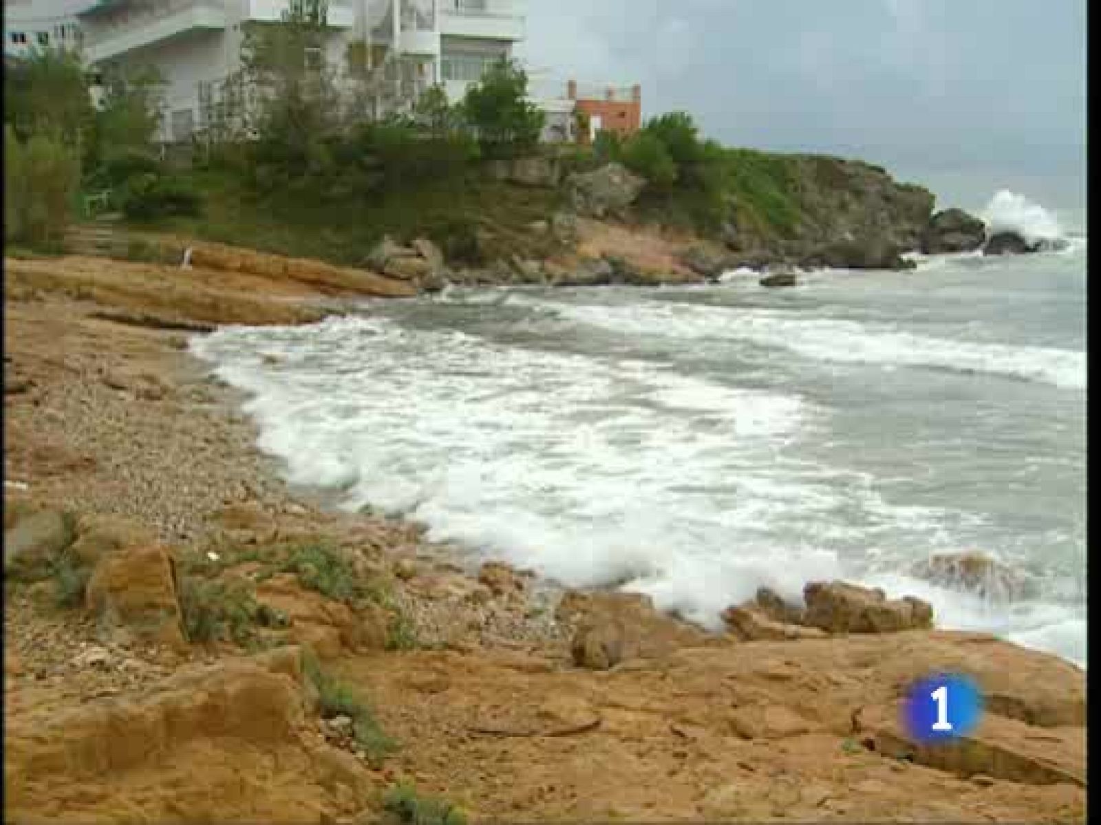Mueren ahogados dos jovenes británicos en una playa de Salou, en Tarragona | Ver
