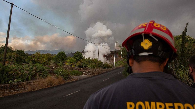 Los vecinos de Los Llanos (La Palma): "Nuestra casa se ha derrumbado, nuestros ahorros, todo"