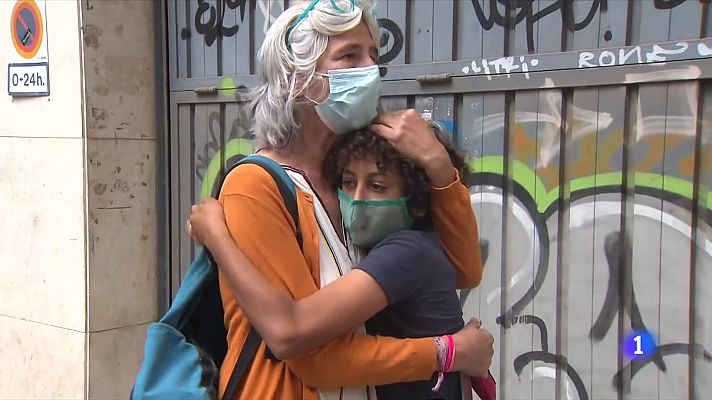 L'Informatiu - Soles, esgotades i invisibilitzades: així se senten moltes mares d'infants amb discapacitat