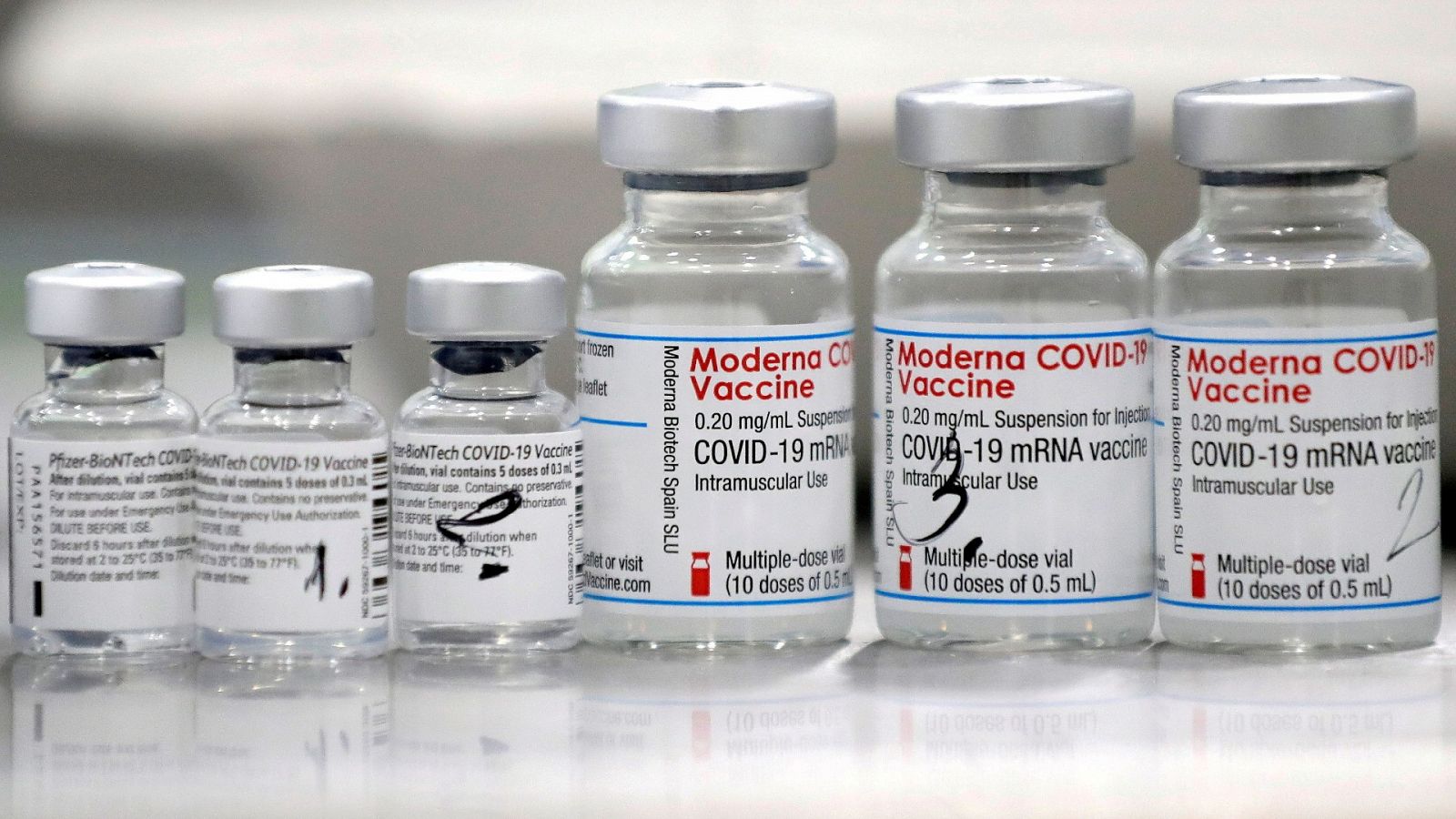 Sánchez anuncia nuevas donaciones de vacunas contra el coronavirus