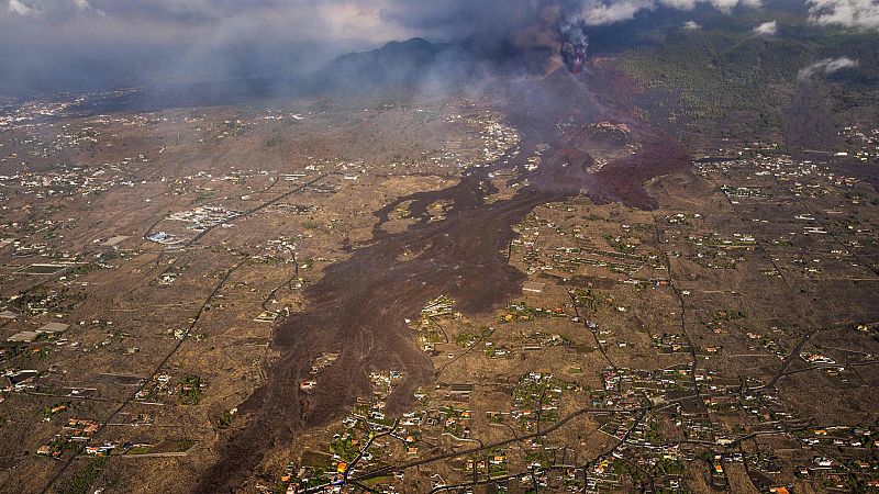 El volcán de La Palma intensifica su fase explosiva - Ver ahora