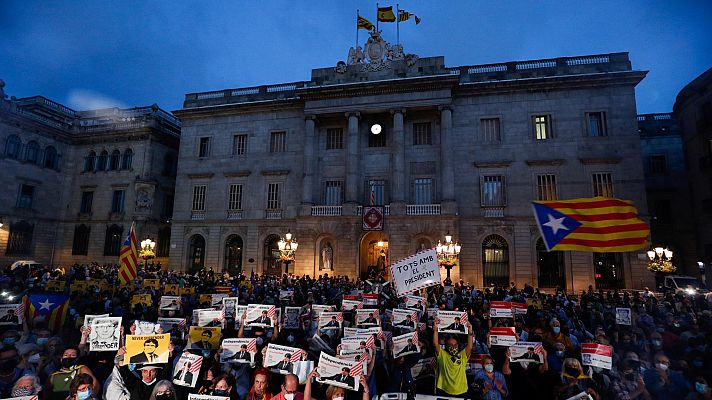 La tarde en 24h - Concentración en la Plaza San Jaume de Barcelona en apoyo a Puigdemont