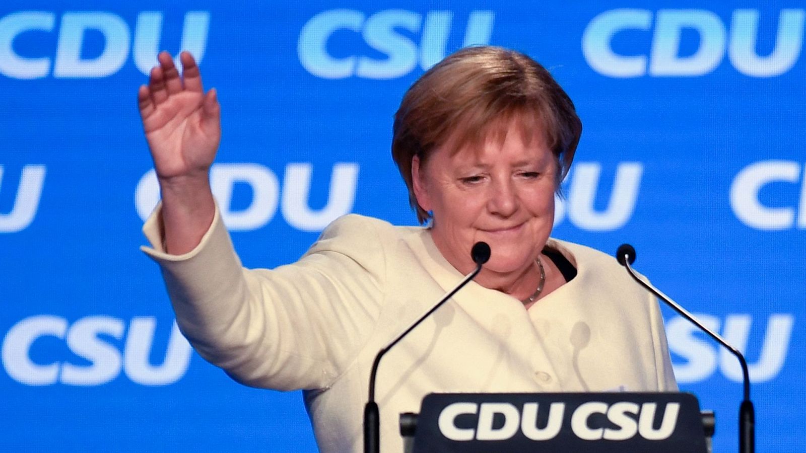 Los políticos españoles valoran la gestión de Merkel