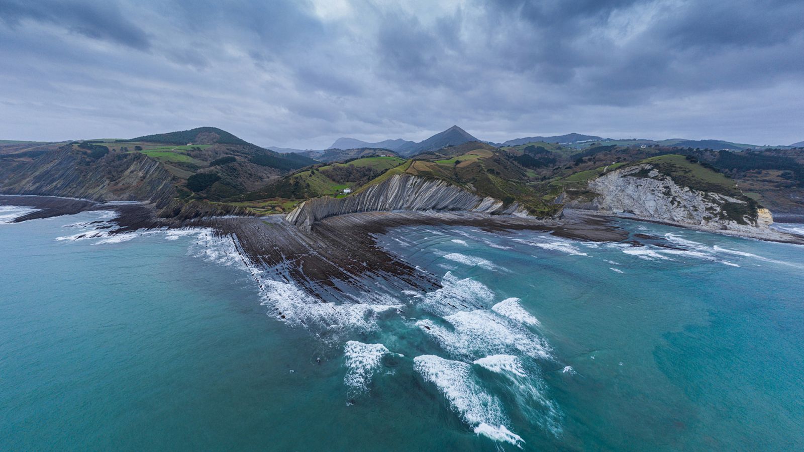 Somos documentales - Flysch. El susurro de las rocas - Documental en RTVE