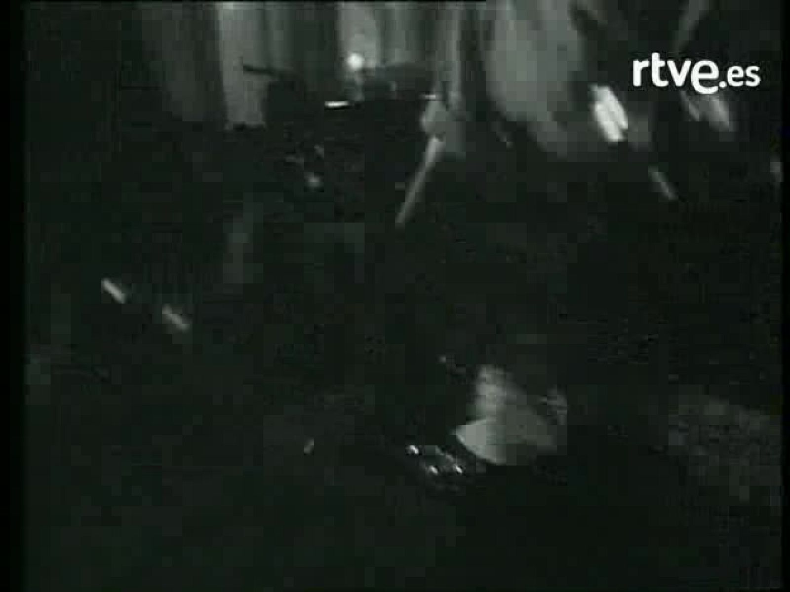 Bola de cristal - Acordes en espiral: Pistones 'Que el sol te dé' | Ver