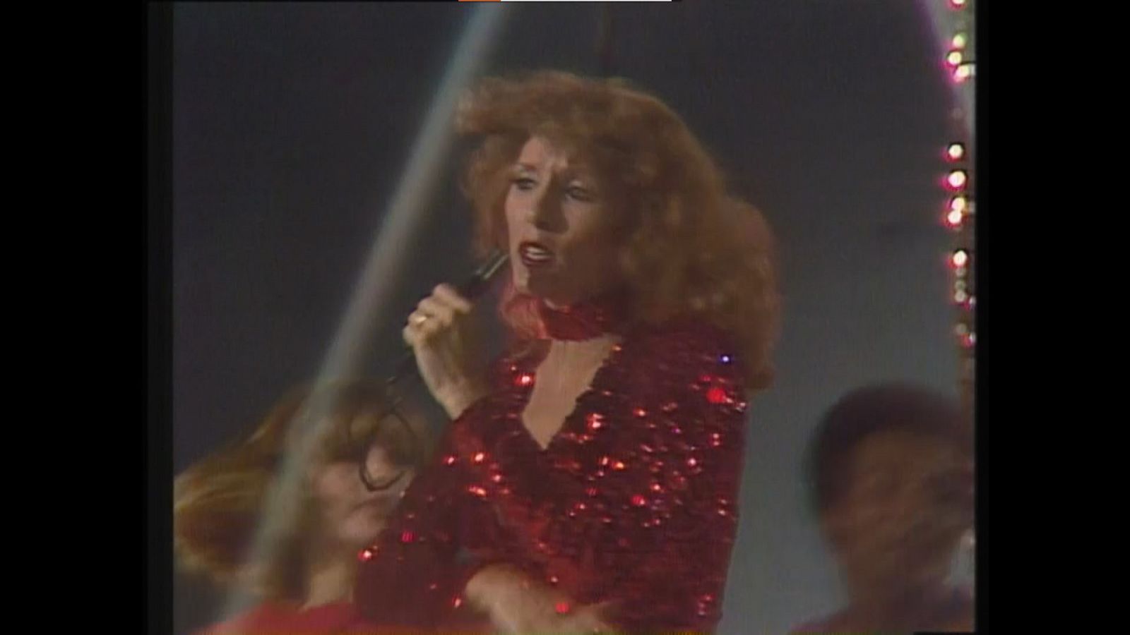 Aplauso - Susana Estrada canta "Ya me voy de tu vida" (1978)