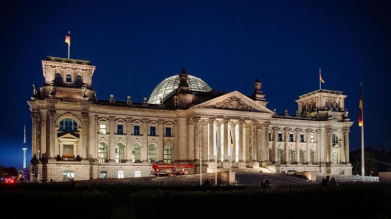 La fragmentacin poltica en Alemania apunta a un gobierno tripartito