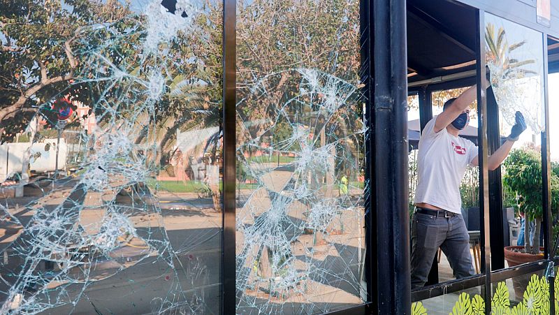 Varios detenidos en Barcelona y Madrid en un fin de semana de macrobotellones multitudinarios