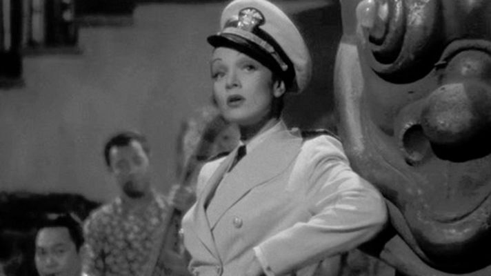 La bola de cristal - Marlene Dietrich