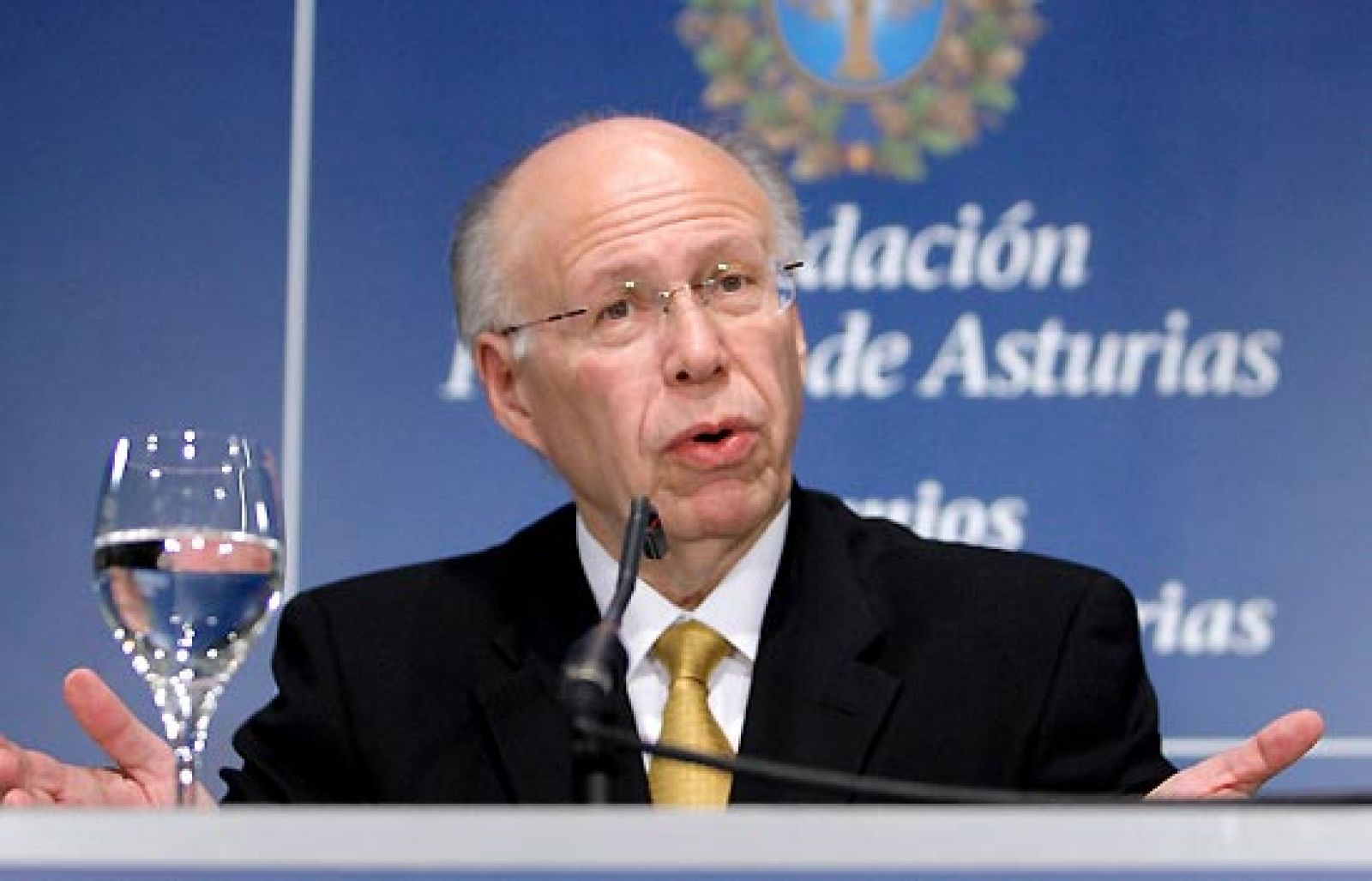 Rueda de prensa de José Narro, rector de la UNAM, por el Príncipe de Asturias