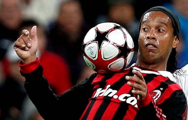 Champions League - Retorno decepcionante de Ronaldinho