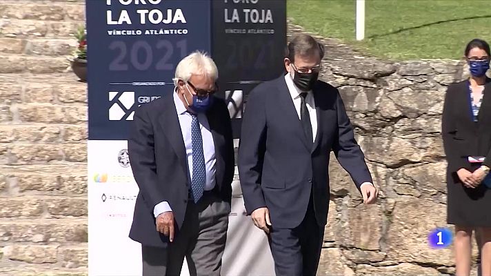 Telediario 1 - Mariano Rajoy y Felipe González dialogan sobre la actualidad en el Foro La Toja