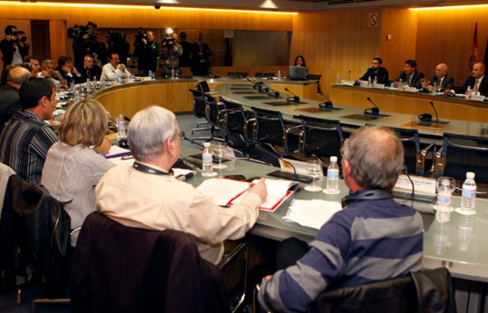 Principio de acuerdo sobre el futuro de los trabajadores de Opel en la planta de Figueruelas | Ver