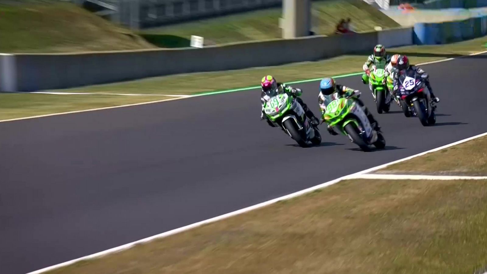 Campeonato del Mundo de Superbike - World Supersport 300 1ª carrera, desde Algarve