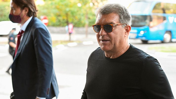 Telediario 1 - Laporta: "Koeman seguirá como entrenador, merece un margen de confianza"