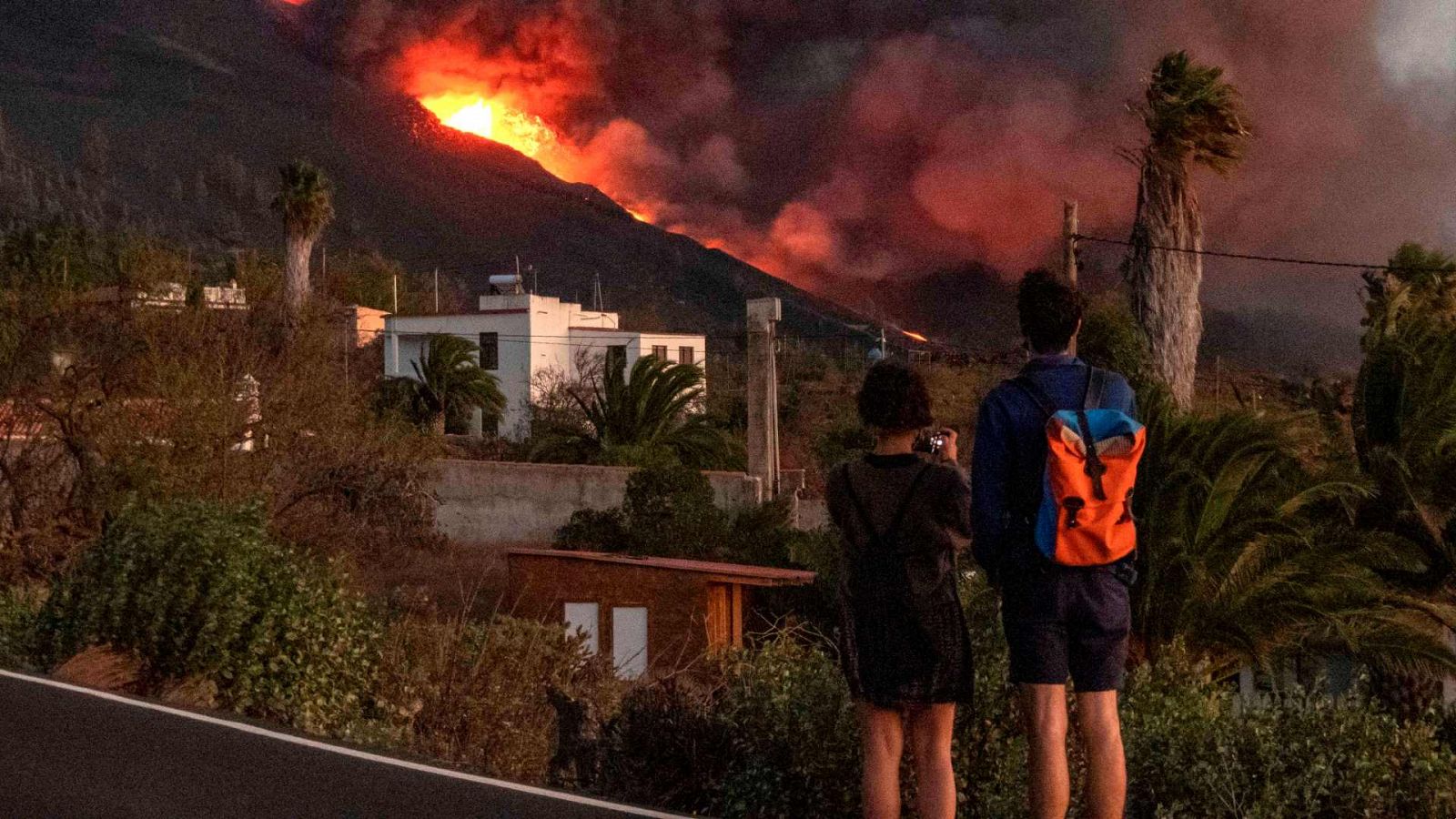 Telediario Fin de Semana: Dos desaladoras portátiles suministrarán agua a las plataneras afectadas por el corte | RTVE Play