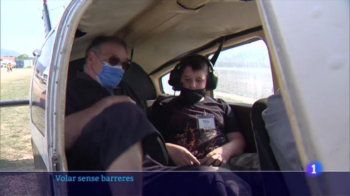L'Informatiu - El plaer de volar sense barreres