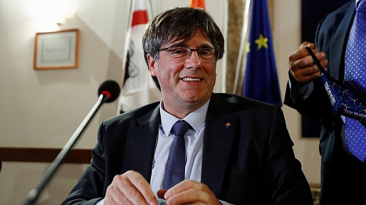 Telediario 2 - Italia suspende el proceso de extradición de Puigdemont a España hasta que la justicia europea se pronuncie