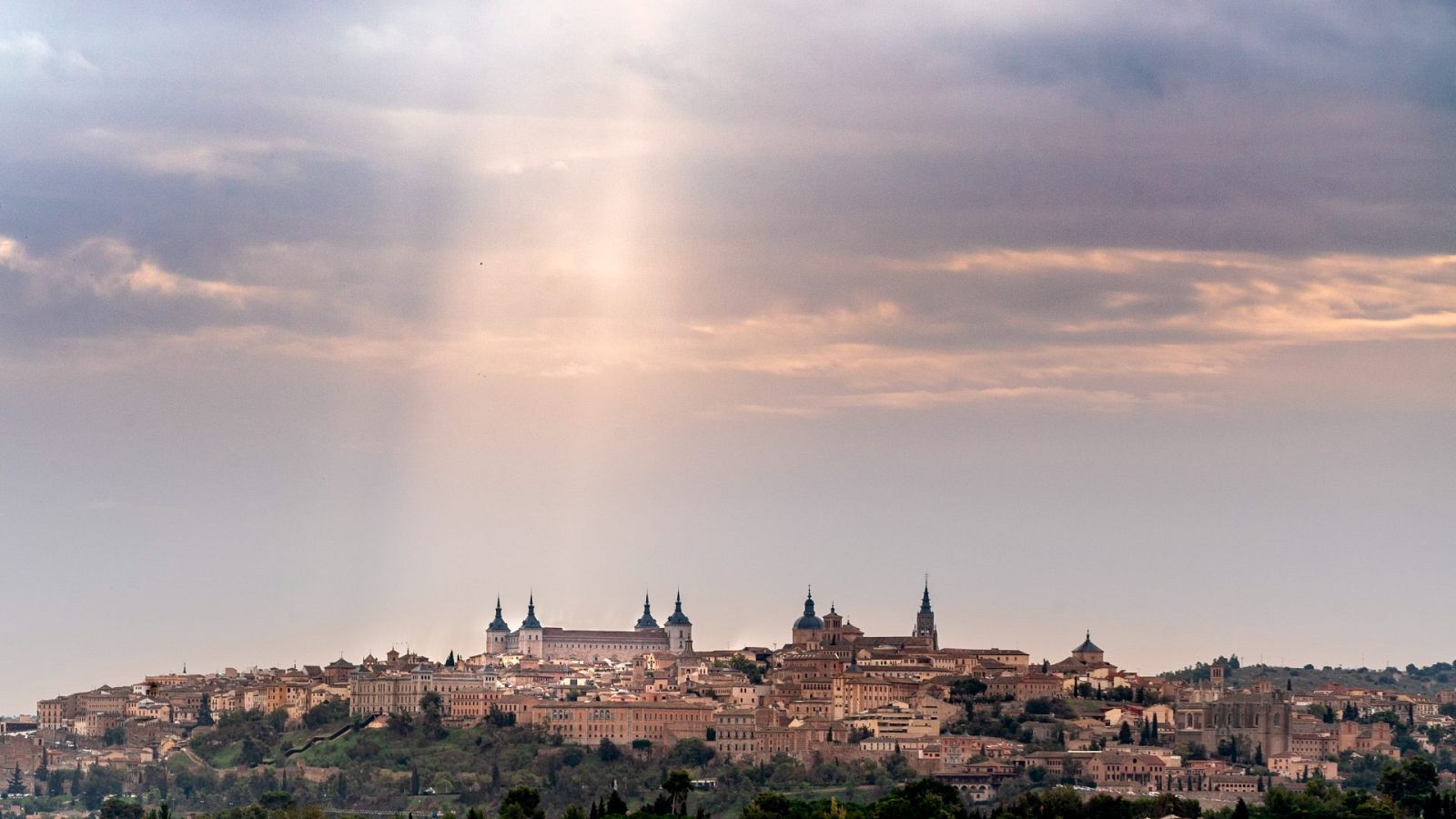 Lluvias en el norte peninsular y más despejado en el resto
