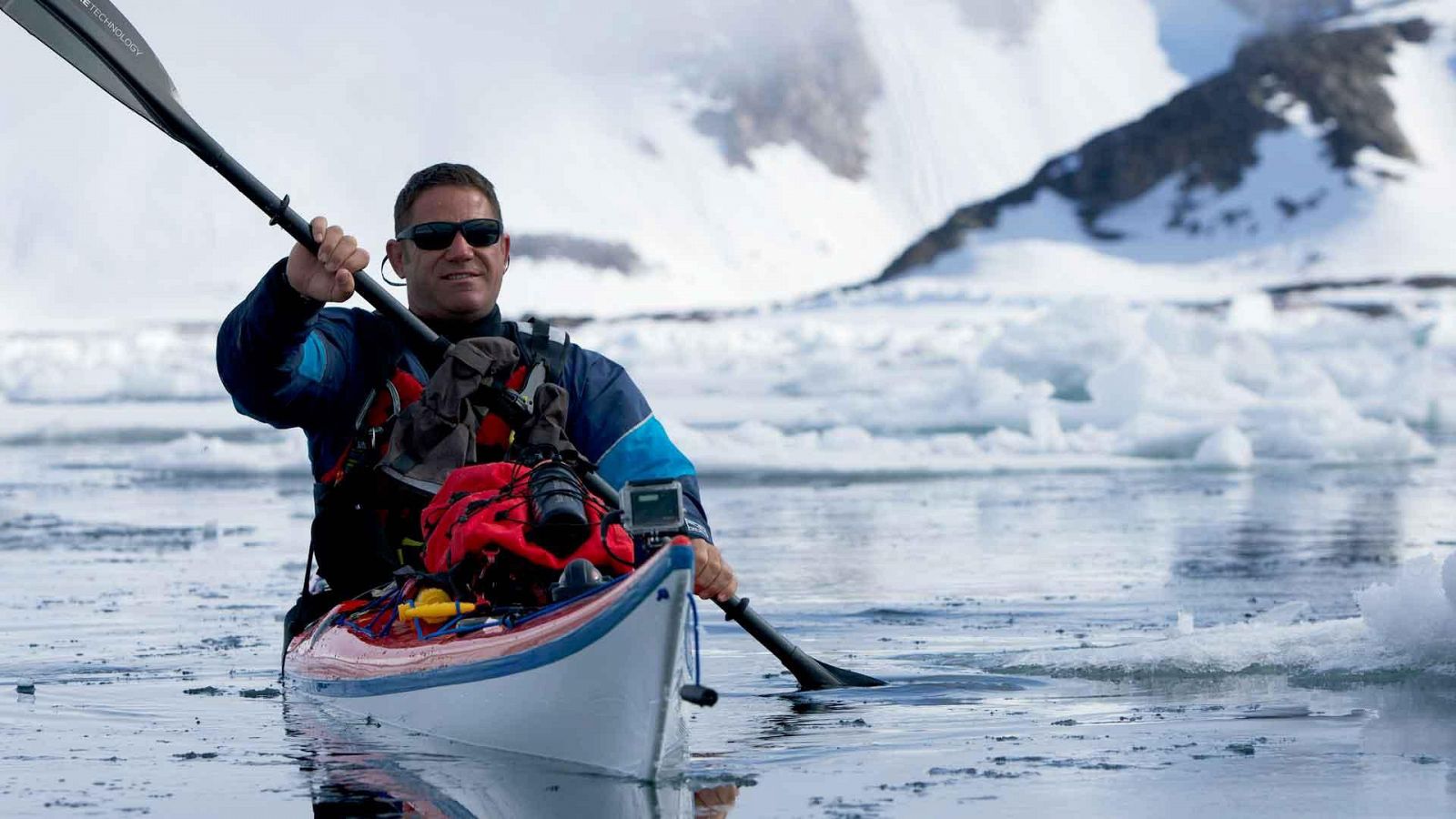 Expedición con Steve Backshall - Episodio 2: El Ártico, la montaña helada - Documental en RTVE