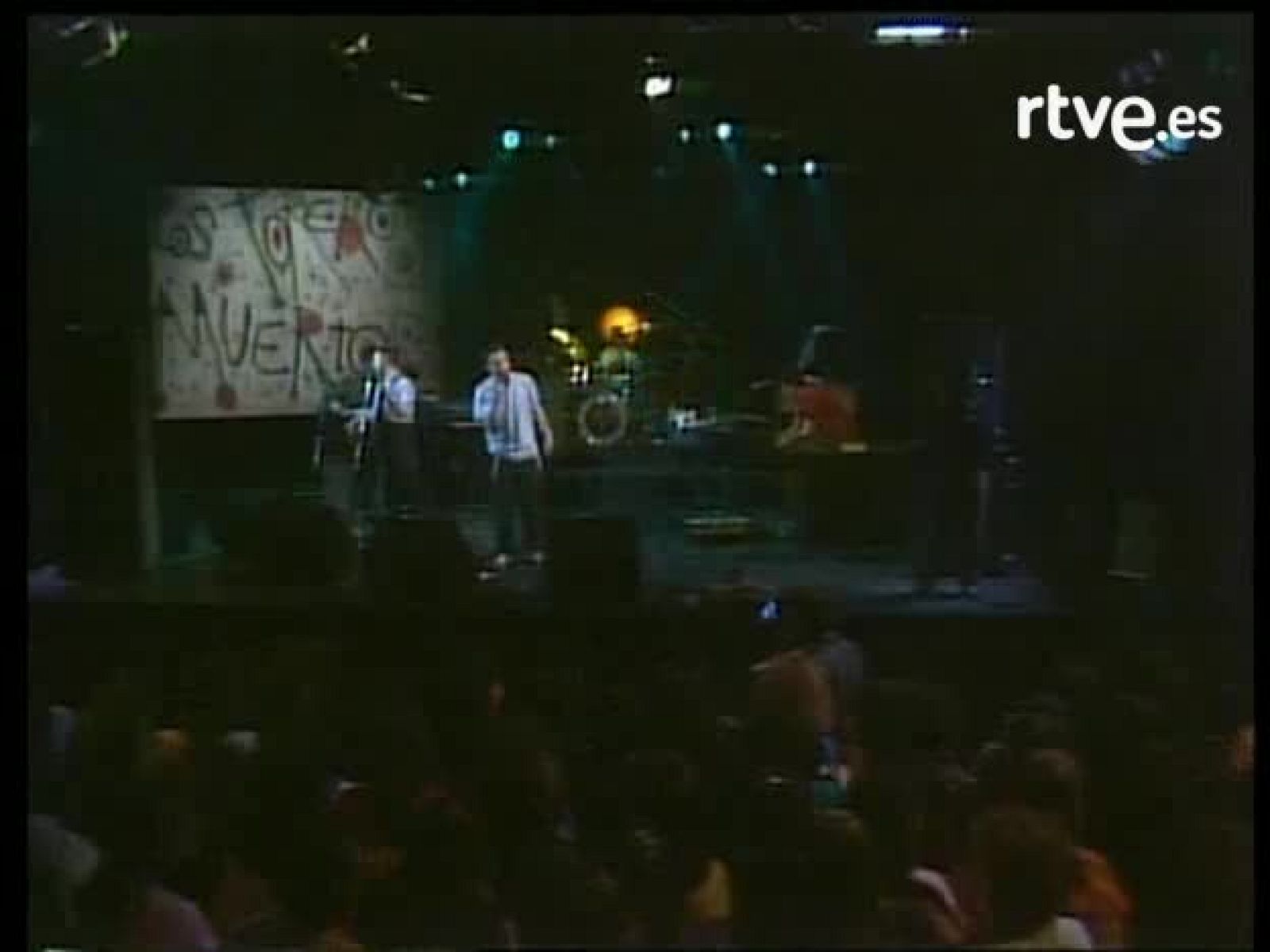 Bola de cristal - Acordes en espiral: Los Toreros Muertos 'Bares bares' | Ver