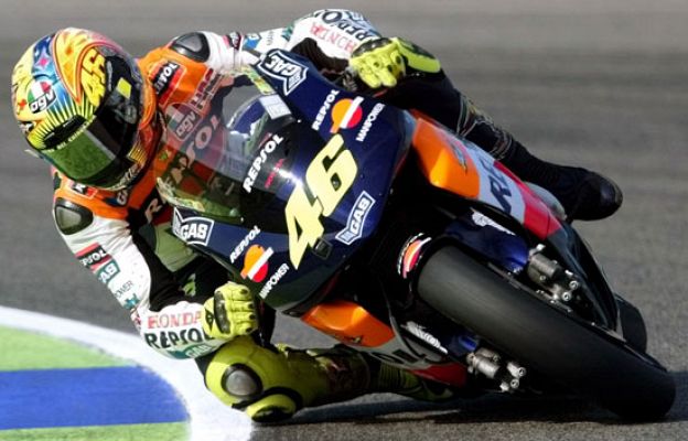 Rossi, campeón de MotoGP en 2002