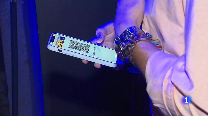 L'Informatiu - La implantació del certificat covid planteja dubtes ètics